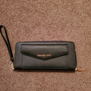 NWT Michael Kors leather wallet